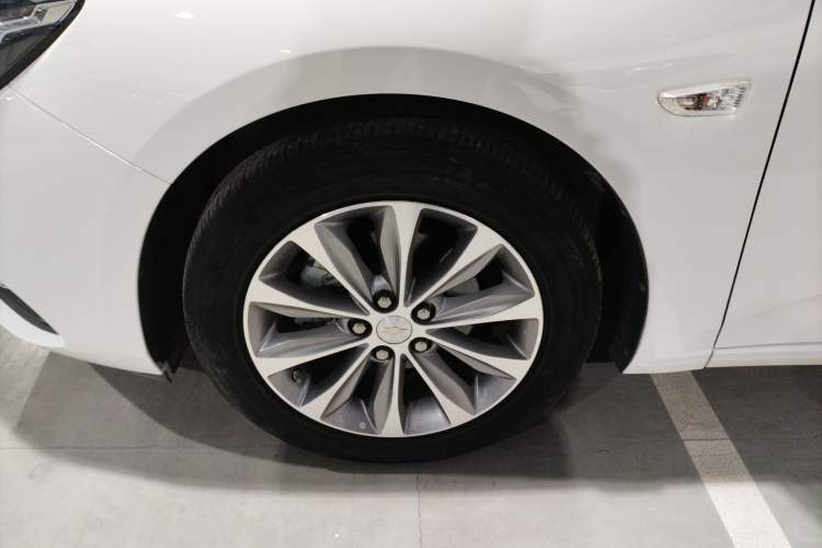 Used Chevrolet Monza 2022 320 Automatic Enjoyment Sunroof Version
