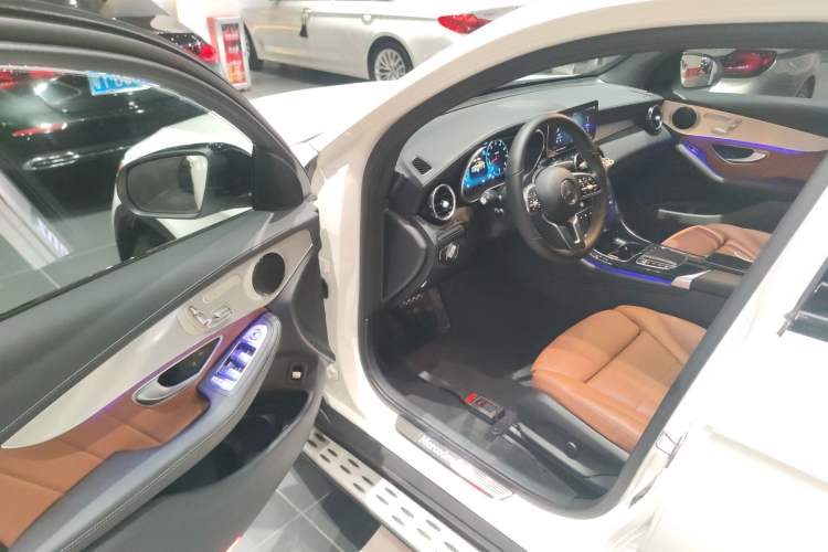 Used Mercedes-Benz GLC Coupe 2023 GLC 260 4MATIC Coupe SUV
