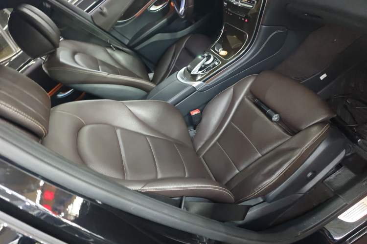 Used Mercedes-Benz GLC 2019 GLC 260 L 4MATIC Dynamic Model
