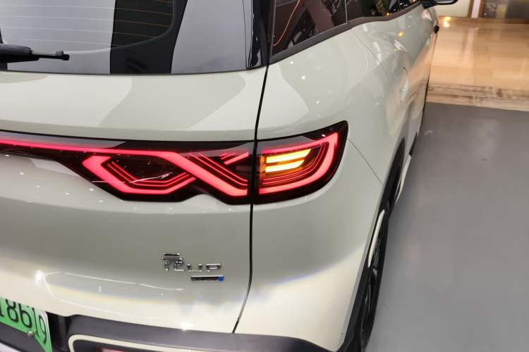 Used BYD Yuan UP 2025 Intelligent Driving Version 401 km Beyond-Range Edition