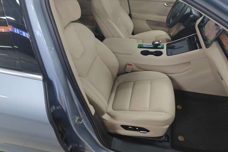 Used Hima AITO M5 2023 Pure Electric All-Wheel Drive Intelligent Driving Version
