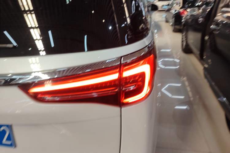 Used Buick GL8 2020 ES Land Cruiser 653T Luxury Model
