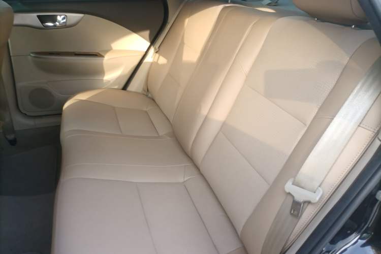 Used Buick Excelle 2015 1.5L Automatic Classic Model
