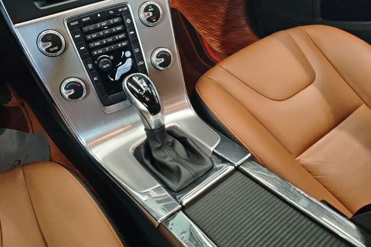 Used Volvo S60 2019 S60L Facelift T5 Intelligent Advanced Edition