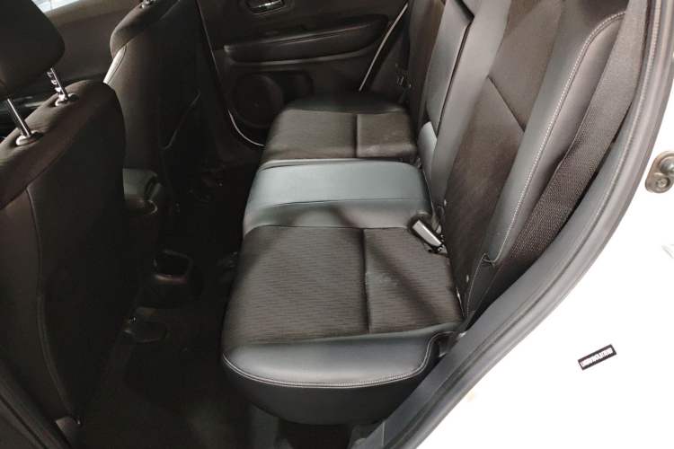 Used Honda Vezel 2020 1.5L CVT Pioneer Edition
