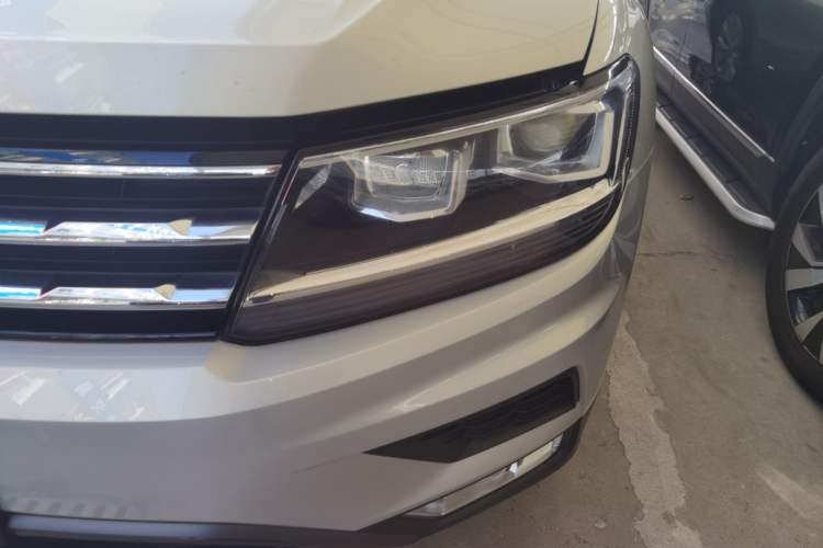 Used Volkswagen Tiguan L 2017 330TSI Automatic Two-Wheel Drive Luxury Edition
