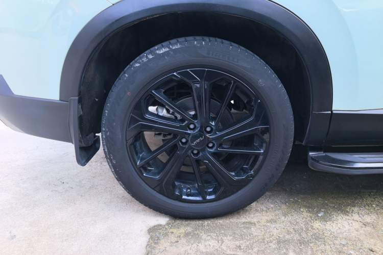 Used Dongfeng Aeolus Huge 2022 Mach Dual-Motor 1.5T MHD Dare-to-Dream Edition
