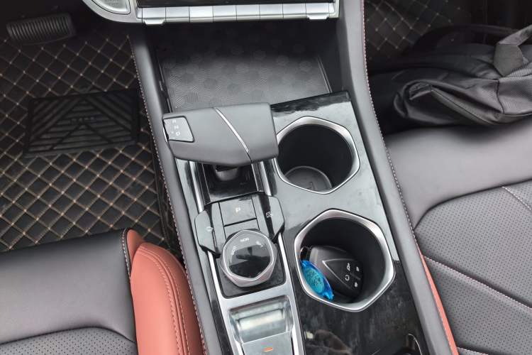 Used Changan Eado 2024 PLUS Blue Whale NE 1.4T GDI DCT High-Energy Edition
