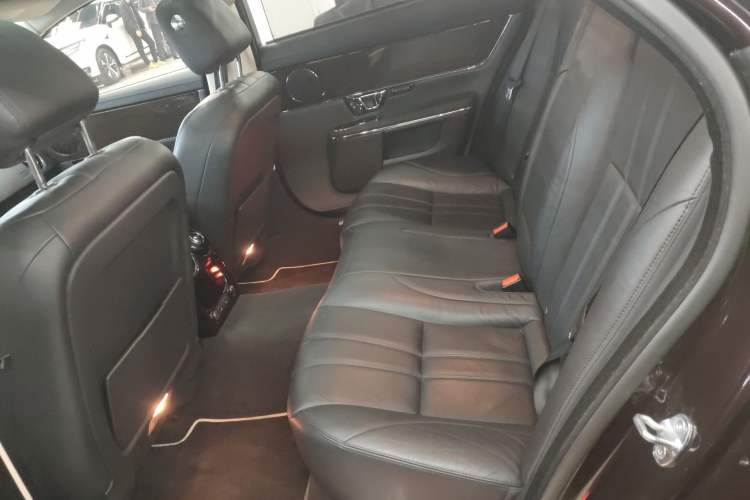 Used Jaguar XJ 2018 XJL 3.0 SC Two-Wheel-Drive Elegant Business Edition
