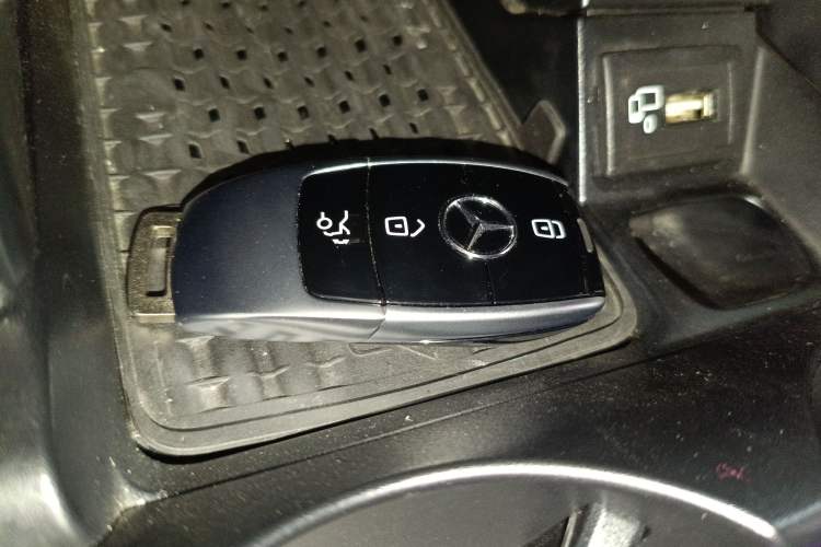 Used Mercedes-Benz E-Class 2016 E 300 L Sport Luxury Model
