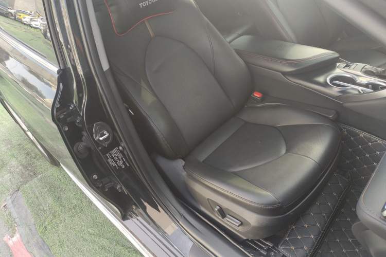 Used Toyota Camry 2023 2.0G Luxury Edition