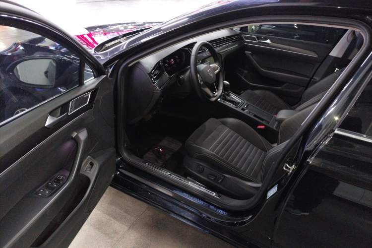 Used Volkswagen Magotan 2020 330TSI DSG Luxury Edition
