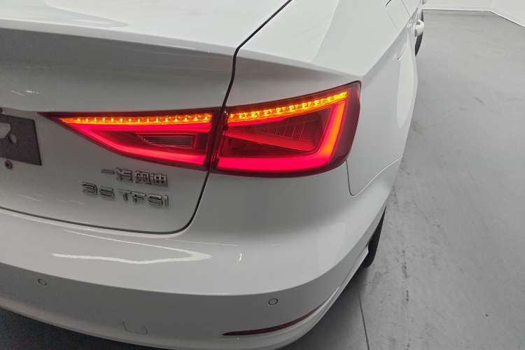 Used Audi A3 2014 Limousine 35 TFSI Automatic Comfort Model