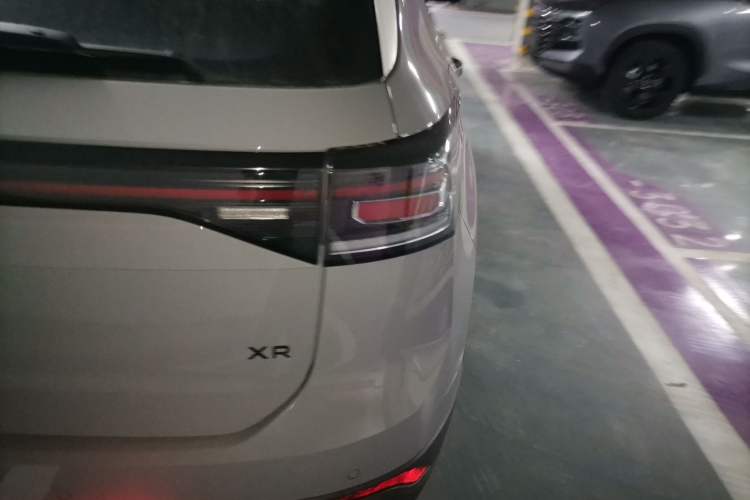 Used Volkswagen Tharu 
