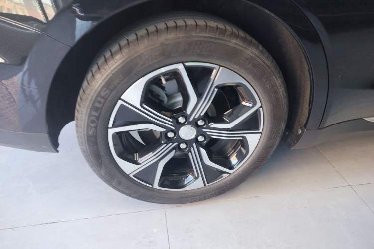 Used Hongqi E-QM5 2023 Revised Version Basic Travel Edition
