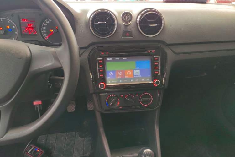 Used Volkswagen Jetta 2017 1.4L Manual Fashion Edition