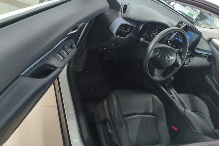 Used Toyota IZOA 2021 2.0L Yidong Edition
