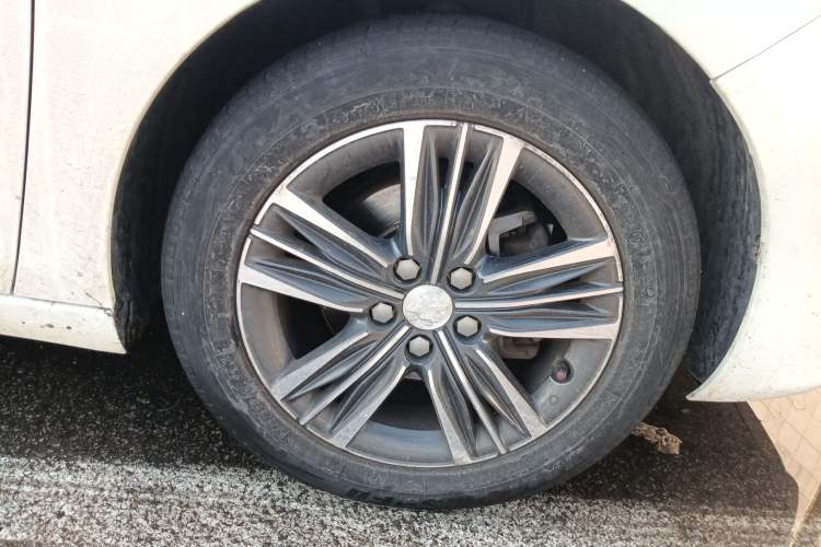 Used Peugeot 308 2016 1.6L Automatic Fashion Edition