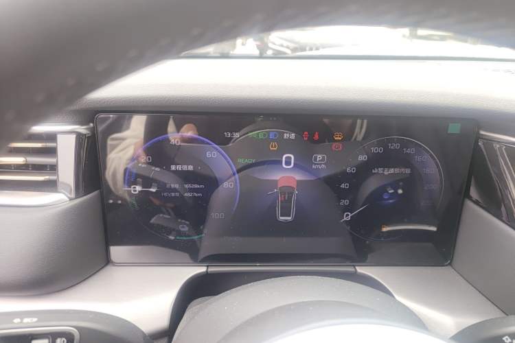 Used Hongqi HS7 PHEV 2024 2.0T PHEV Four-Wheel Drive Flagship Edition 7 Seats