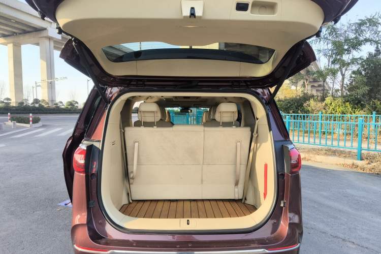 Used Buick GL8 2023 ES Lu Zun Deluxe Model
