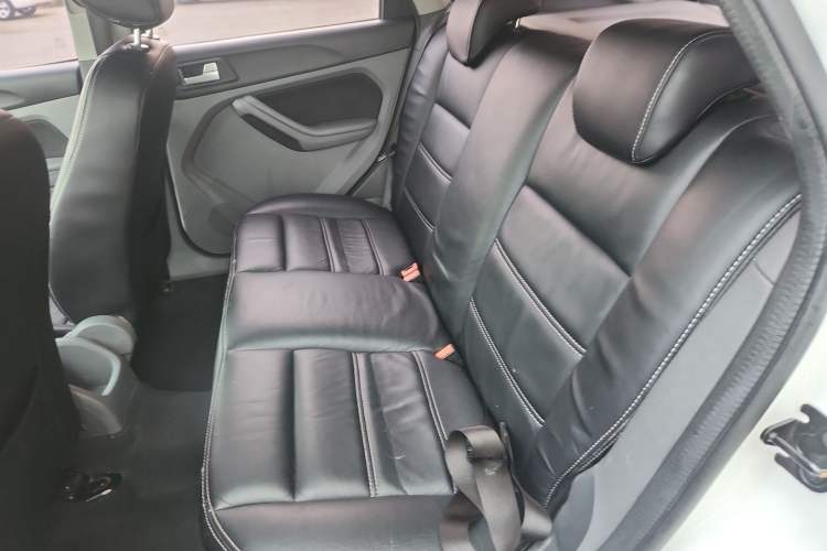 Used Ford Focus 2013 Hatchback Classic 1.8L Automatic Base Model