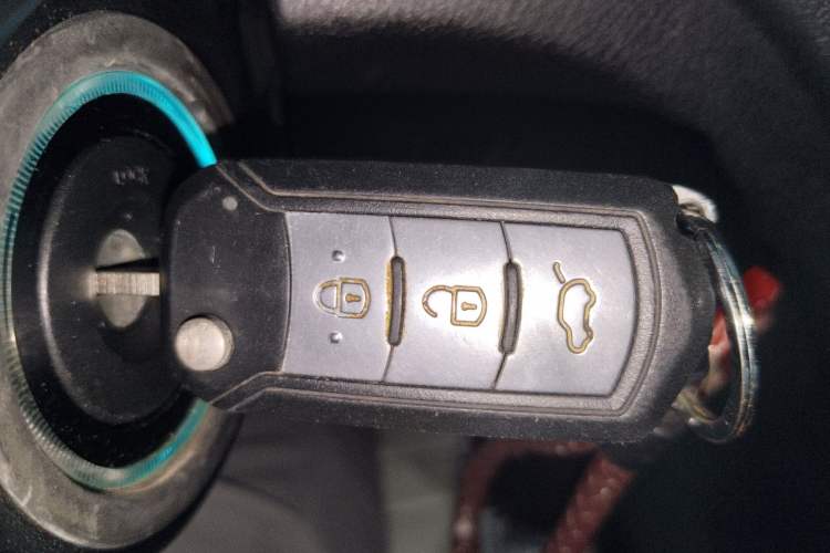 Used GAC Trumpchi GS5 2012 2.0L Manual Two-Wheel Drive Comfort Edition