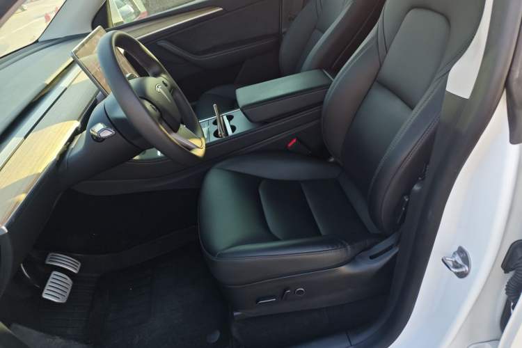 Used Tesla Model Y 2022 Performance High-Performance All-Wheel-Drive Version
