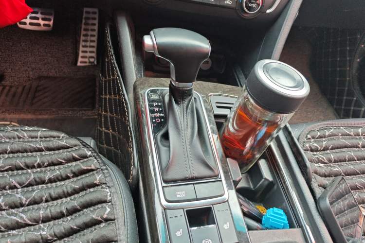 Used Kia K5 2017 2.0L Automatic 15th Anniversary Special Edition LUX