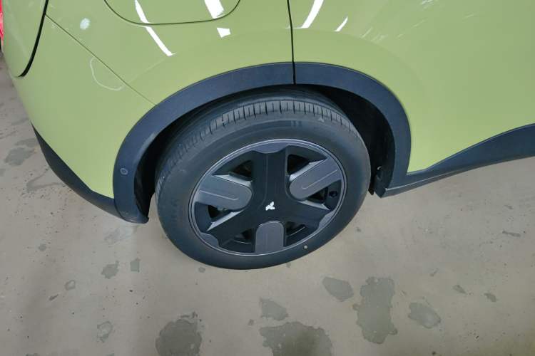 Used  firefly 2025 Illuminated Edition
