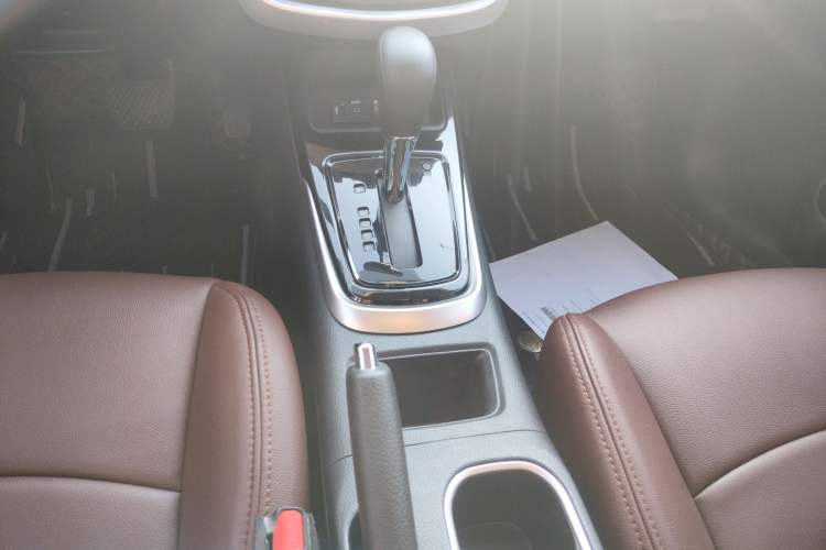 Used Nissan Tiida 2021 1.6L CVT Cool Edition
