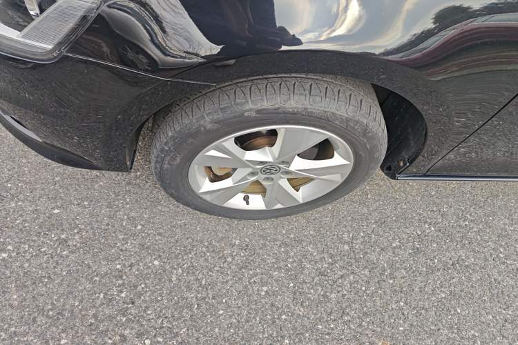 Used Volkswagen Bora 2015 Value Edition 1.6L Automatic Fashion Version