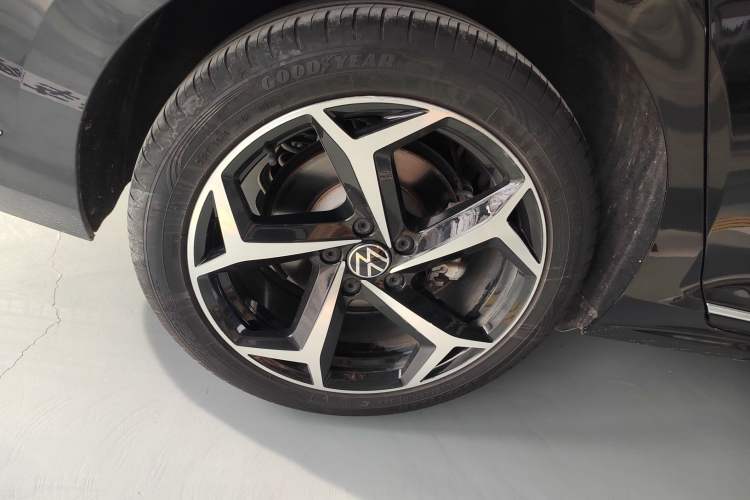 Used Volkswagen Passat 2023 Restyled 330TSI Starry Luxury Edition
