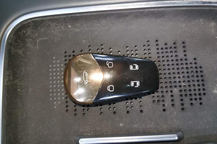 Used VOYAH Dream 2025 PHEV Four-Wheel-Drive Flagship Kunpeng Edition
