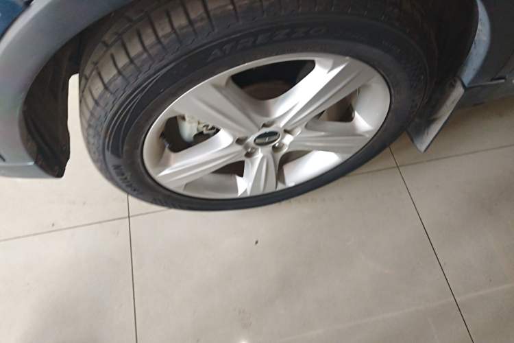 Used Lincoln MKC 2017 2.0T Two-Wheel Drive Deluxe Edition