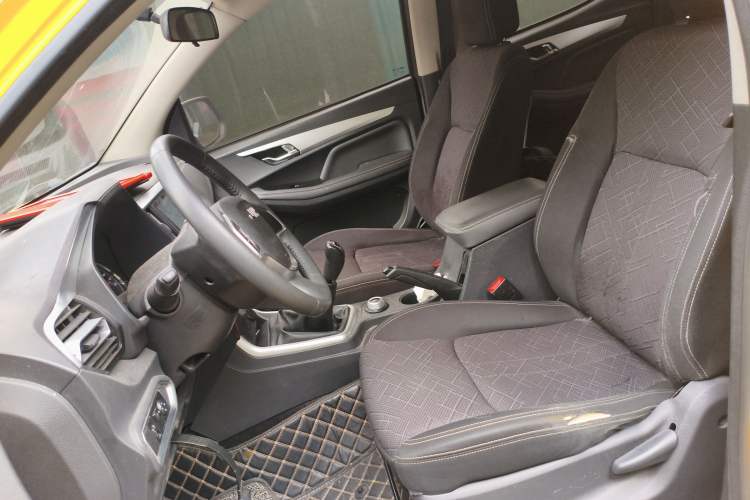 Used Isuzu JLM 2020 2.4T 4x4 Gasoline Leading-Edge GuoVI Ruimai S Standard Wheelbase 4K22D4T
