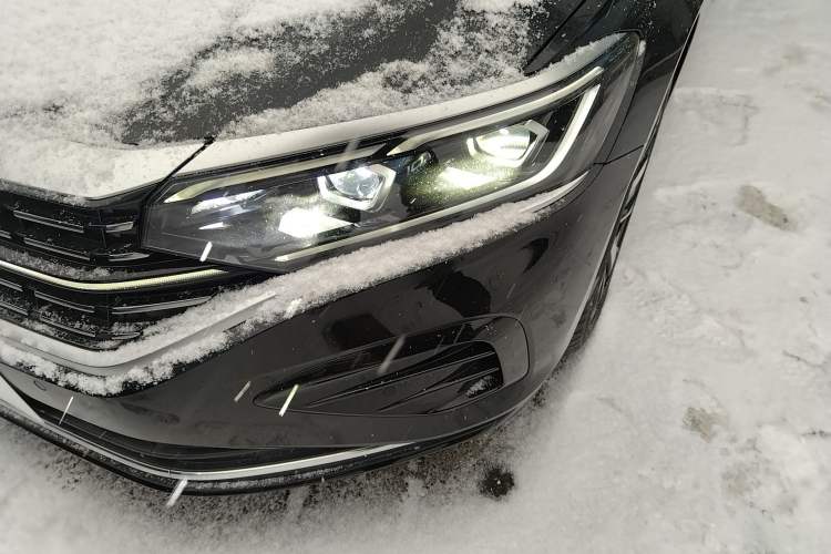 Used Volkswagen Passat 2024 380TSI Dragon Glory Edition
