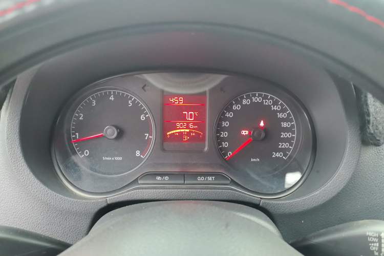 Used Volkswagen Polo 2013 1.4L Manual Comfort Edition