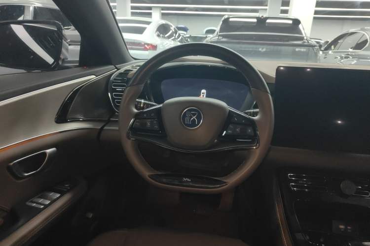 Used BYD Han 2023 EV Champion Edition 605KM Front-Drive Premium Model