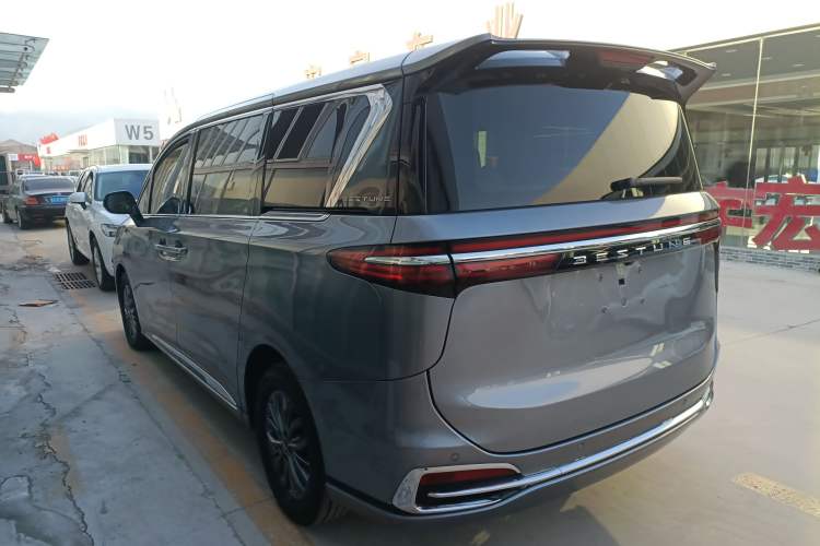 Used Bestune M9 2023 2.0T Ultimate Edition