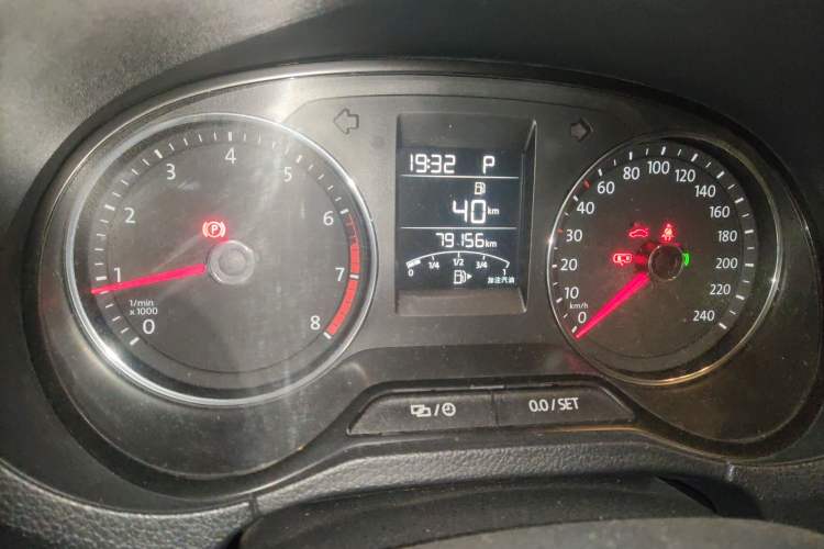 Used Volkswagen Polo 2016 1.6L Automatic Comfort Model