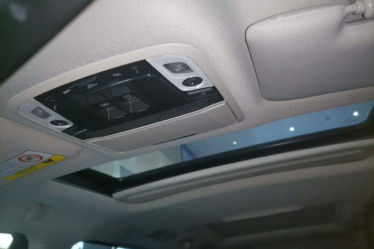 Used Honda Elysion 2022 2.0L eHEV Luxury First Edition