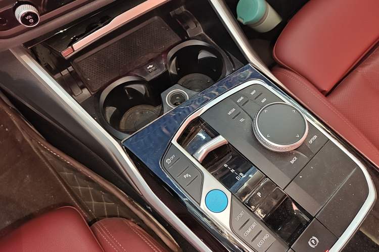 Used BMW i3 2022 eDrive 35 L
