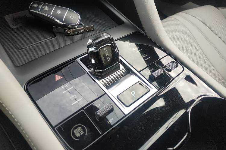 Used BYD Song PLUS New Energy 2025 DM-i Intelligent Driving 160KM Flagship Model
