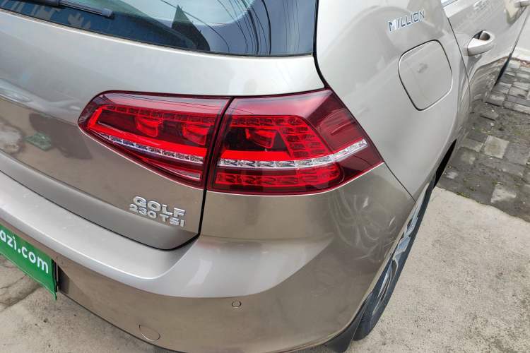 Used Volkswagen Golf 2017 230TSI Automatic Luxury Million-Vehicle Commemorative Edition