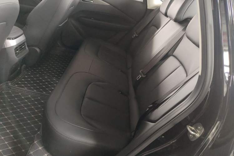 Used Wuling Xingguang 2024 Co-Creation Edition 510 Advanced Model
