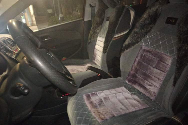 Used Volkswagen Polo 2016 1.6L Cross Polo Automatic
