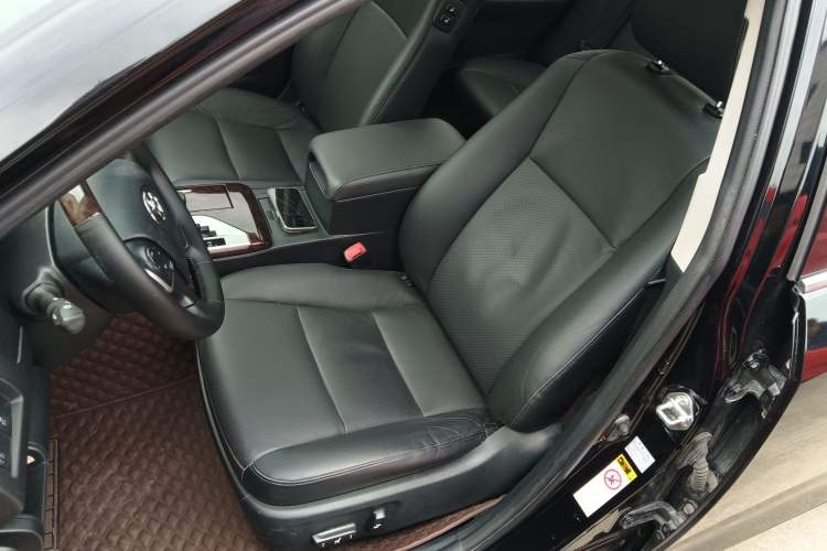 Used Toyota Camry 2015 2.0G Premier Edition
