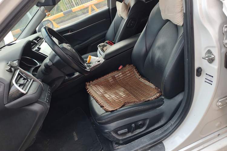 Used Toyota Camry 2019 2.5G Luxury Edition China VI Standard