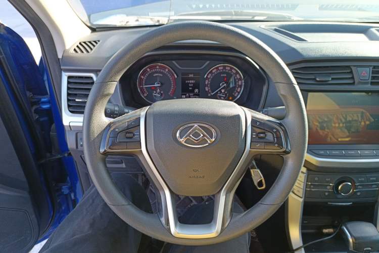 Used SAIC MAXUS T60 2017 2.0T Gasoline Automatic 4x4 High-Ride Elite Standard Cabin
