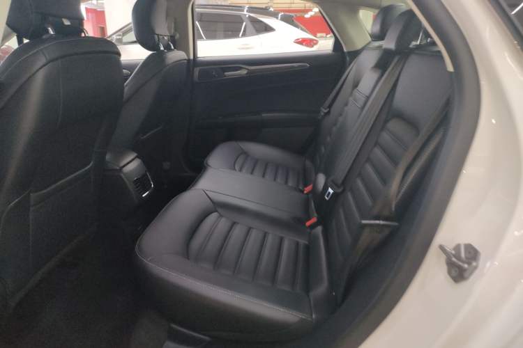 Used Ford Mondeo New Energy 2018 2.0 PHEV Smart-Controlled Fashion Edition China VI Standard